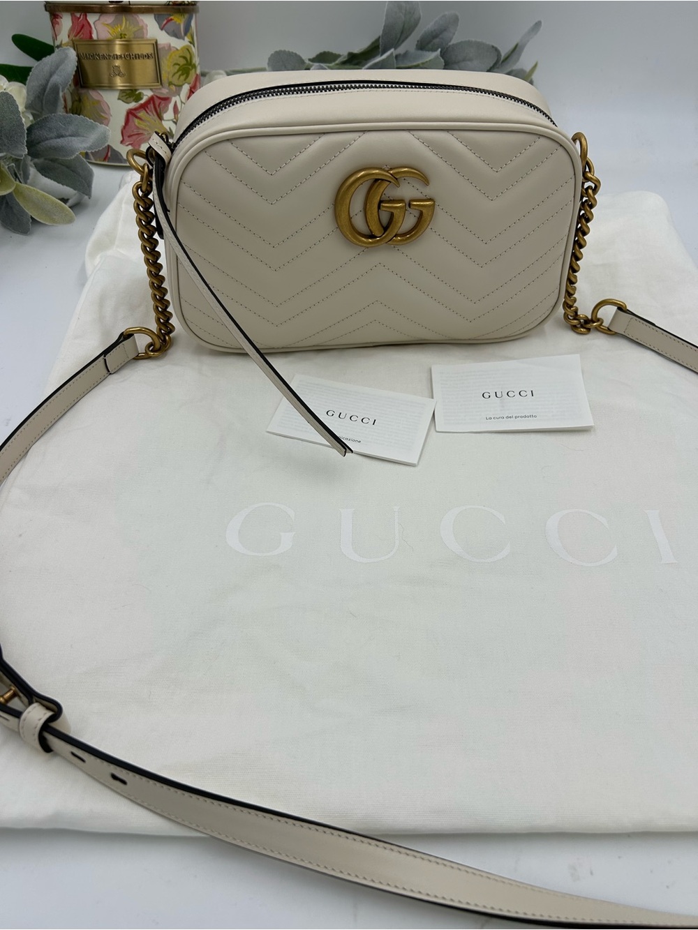 Women's Gucci GG Marmont camera bag in quilted MATELASSE Leather made in Italy
